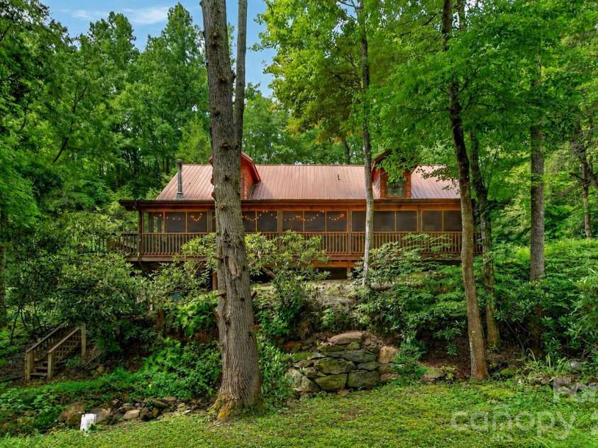 664 Paxton Creek Road, Marion, NC 28752.  MLS# CAR4396742, YatesRealty ID 36996. 