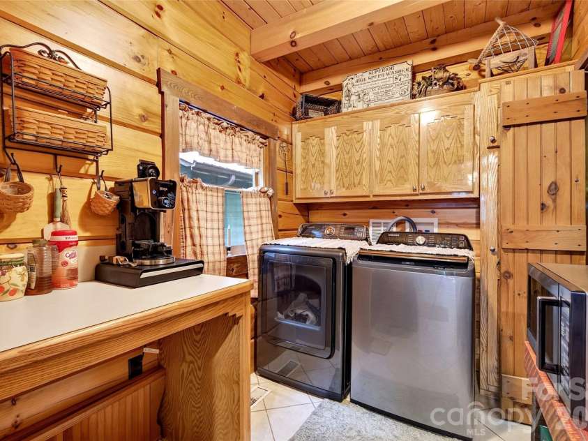 664 Paxton Creek Road, Marion, NC 28752.  MLS# CAR4396742, YatesRealty ID 36996. 