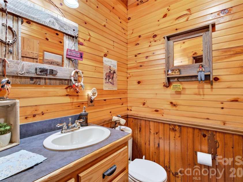 664 Paxton Creek Road, Marion, NC 28752.  MLS# CAR4396742, YatesRealty ID 36996. 