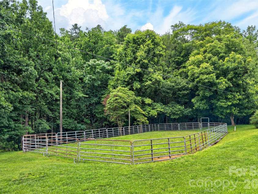 664 Paxton Creek Road, Marion, NC 28752.  MLS# CAR4396742, YatesRealty ID 36996. 