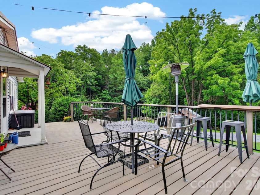 664 Paxton Creek Road, Marion, NC 28752.  MLS# CAR4396742, YatesRealty ID 36996. 