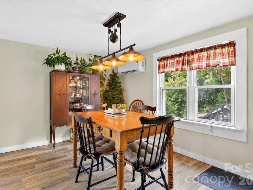 664 Paxton Creek Road, Marion, NC 28752.  MLS# CAR4396742, YatesRealty ID 36996. Second House Dining