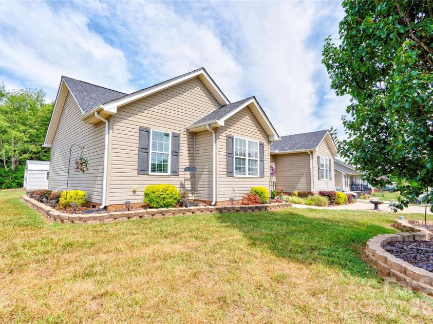 201 Black Rock School Road, Cherryville, NC 28021.  MLS# CAR4403118, YatesRealty ID 36998. 