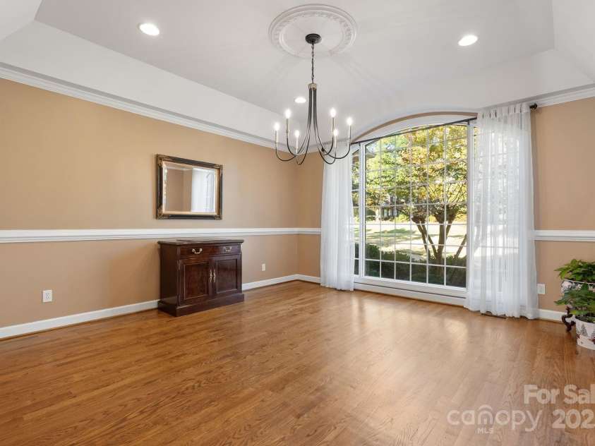 137 Clearcreek Drive, Boiling Springs, SC 29316.  MLS# CAR4322512, YatesRealty ID 3700. 