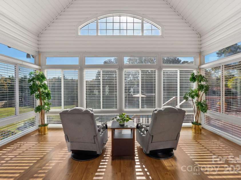 137 Clearcreek Drive, Boiling Springs, SC 29316.  MLS# CAR4322512, YatesRealty ID 3700. 