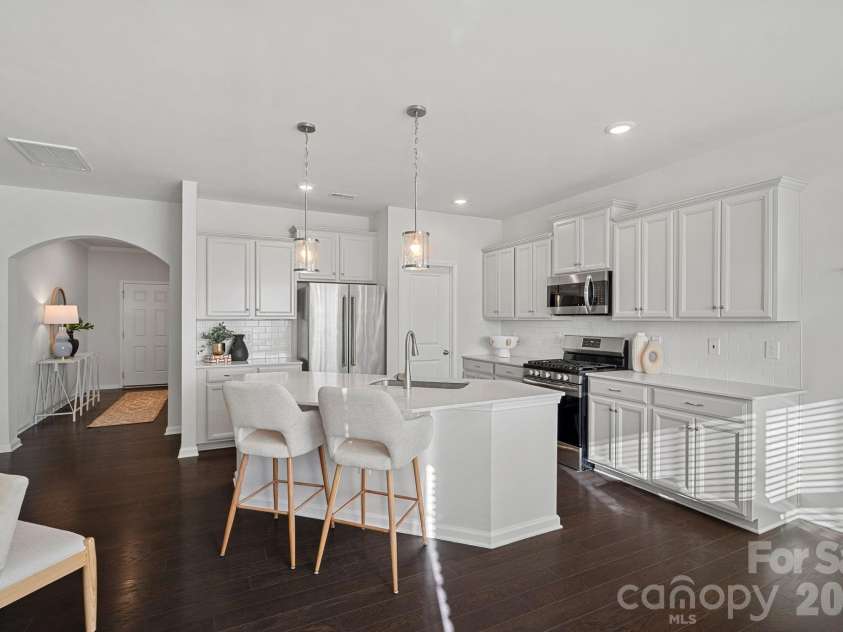 17519 Snug Harbor Road, Charlotte, NC 28278.  MLS# CAR4344253, YatesRealty ID 37003. 