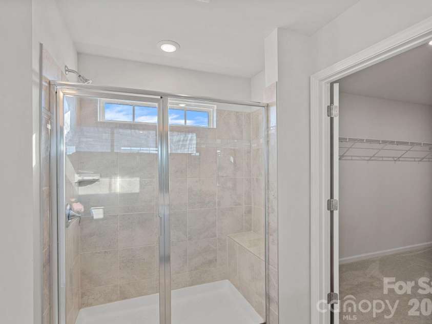 17519 Snug Harbor Road, Charlotte, NC 28278.  MLS# CAR4344253, YatesRealty ID 37003. 