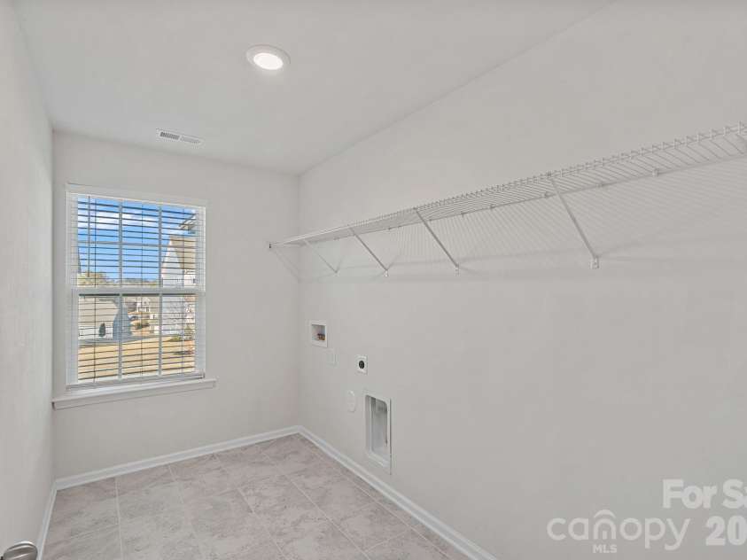 17519 Snug Harbor Road, Charlotte, NC 28278.  MLS# CAR4344253, YatesRealty ID 37003. Laundry room - upstairs