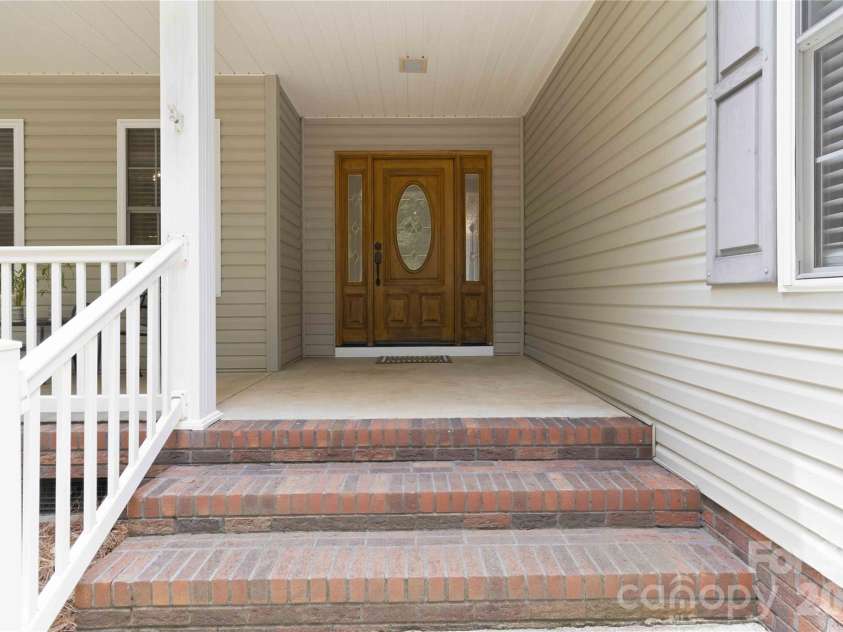 1603 Hunters Place Road, York, SC 29745.  MLS# CAR4392747, YatesRealty ID 37004. 