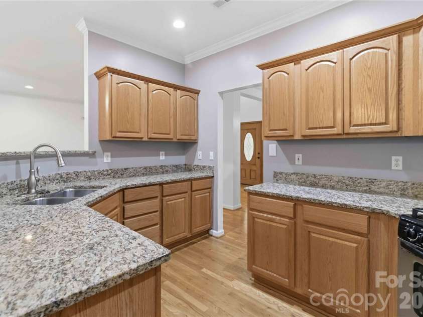 1603 Hunters Place Road, York, SC 29745.  MLS# CAR4392747, YatesRealty ID 37004. 