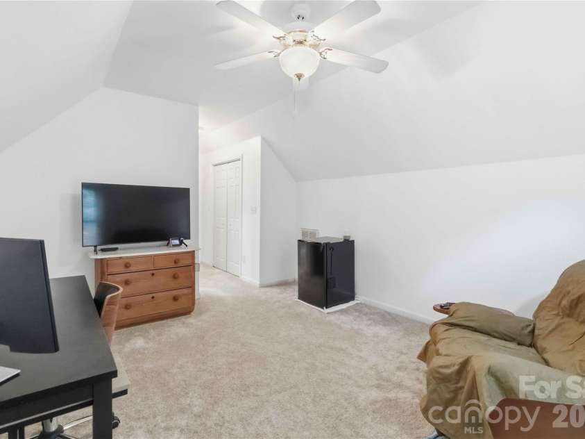 1603 Hunters Place Road, York, SC 29745.  MLS# CAR4392747, YatesRealty ID 37004. 