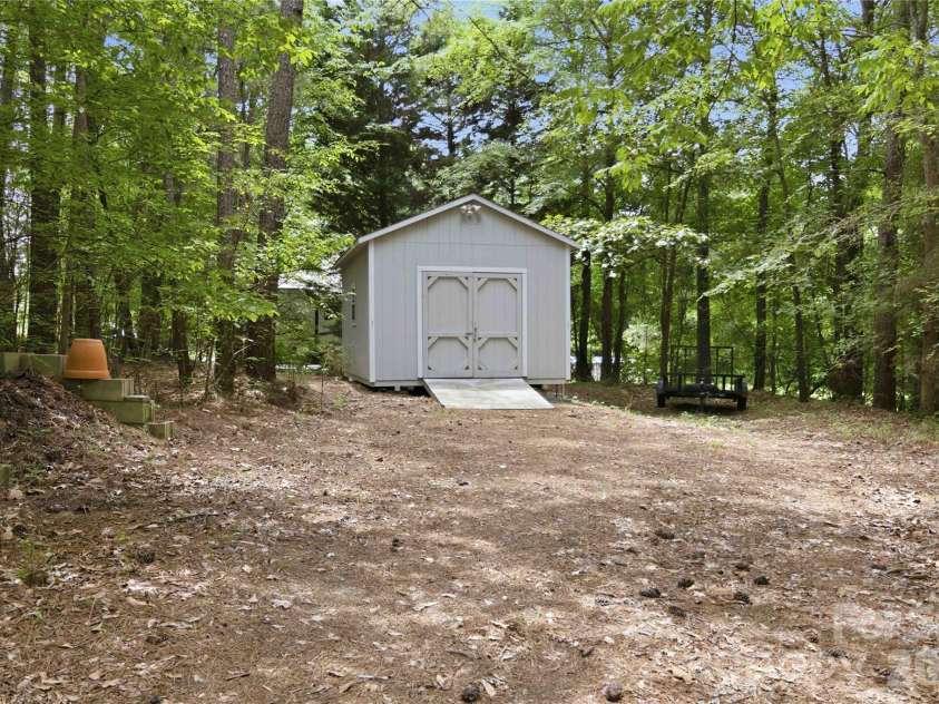 1603 Hunters Place Road, York, SC 29745.  MLS# CAR4392747, YatesRealty ID 37004. 