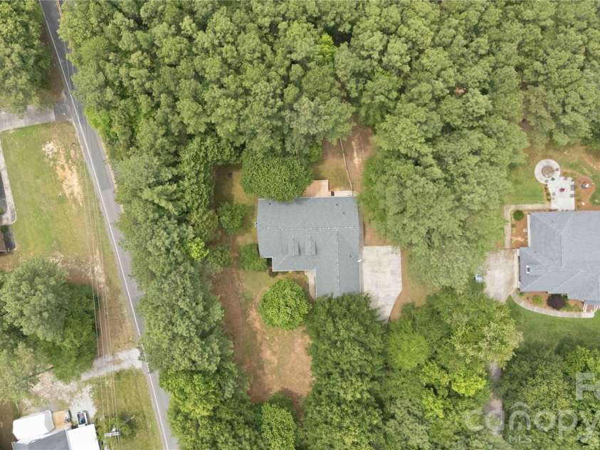 1603 Hunters Place Road, York, SC 29745.  MLS# CAR4392747, YatesRealty ID 37004. 