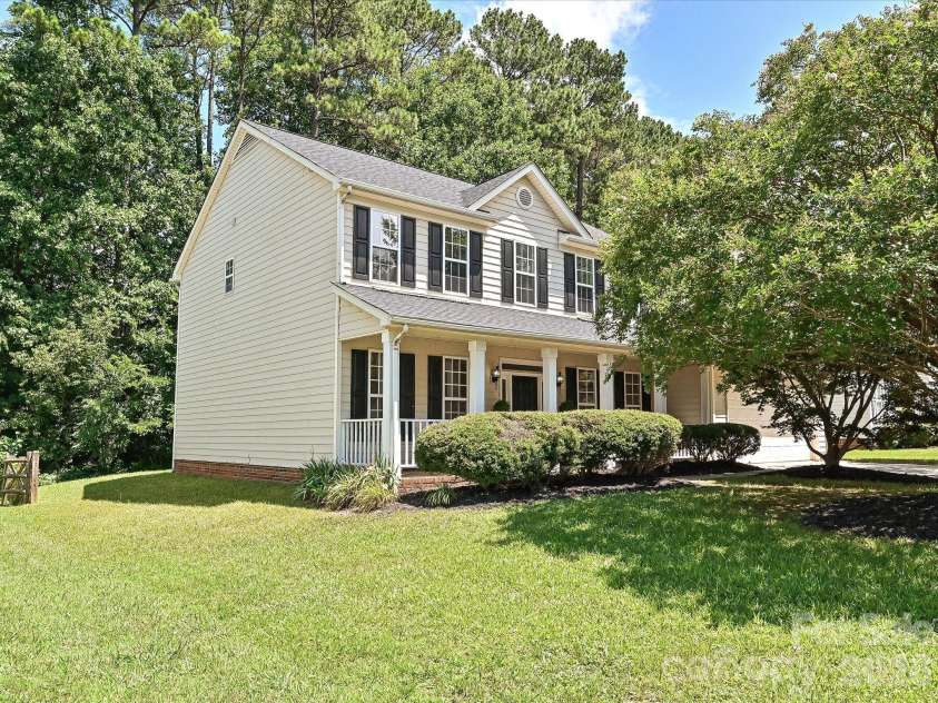 6719 Reedy Creek Road, Charlotte, NC 28215.  MLS# CAR4395097, YatesRealty ID 37005. 