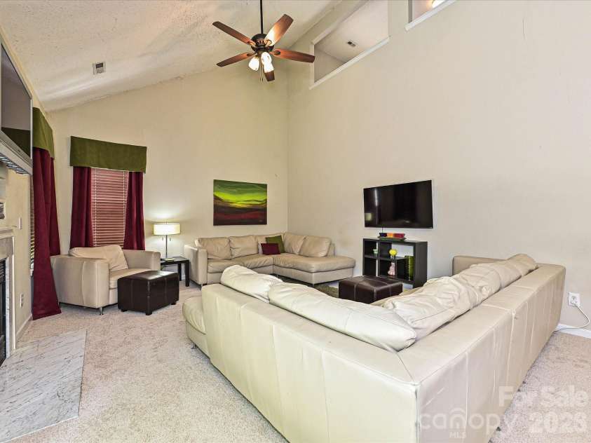 6719 Reedy Creek Road, Charlotte, NC 28215.  MLS# CAR4395097, YatesRealty ID 37005. 