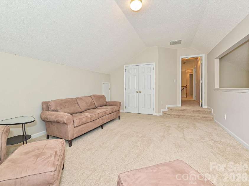 6719 Reedy Creek Road, Charlotte, NC 28215.  MLS# CAR4395097, YatesRealty ID 37005. Bed #5/Bonus