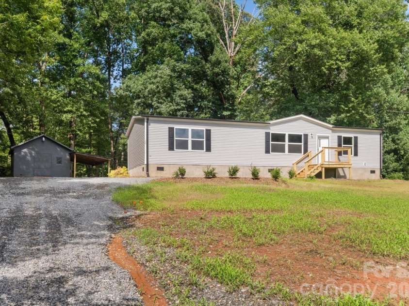 135 Jack Taylor Road, Marion, NC 28752.  MLS# CAR4399296, YatesRealty ID 37006. 