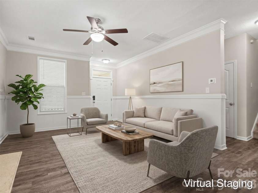 7524 Grabill Drive, Charlotte, NC 28269.  MLS# CAR4391339, YatesRealty ID 37007. Virtually Staged