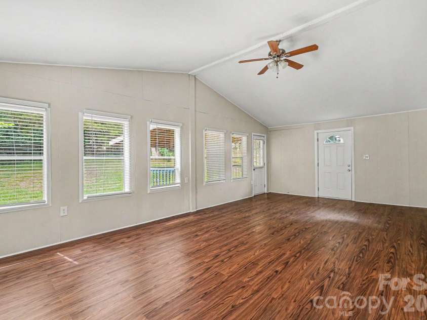 11613 Rimrock Canyon Drive, Charlotte, NC 28226.  MLS# CAR4393969, YatesRealty ID 37009. 