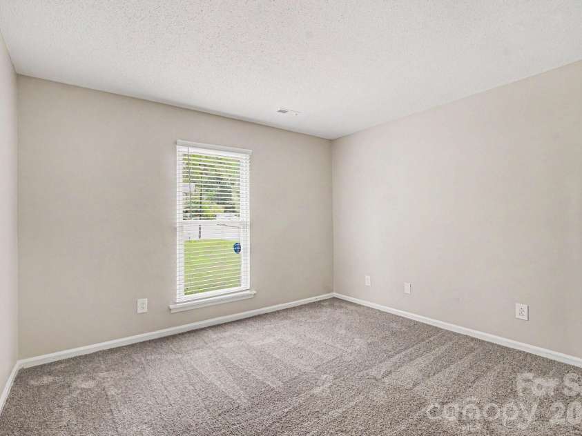 11613 Rimrock Canyon Drive, Charlotte, NC 28226.  MLS# CAR4393969, YatesRealty ID 37009. 