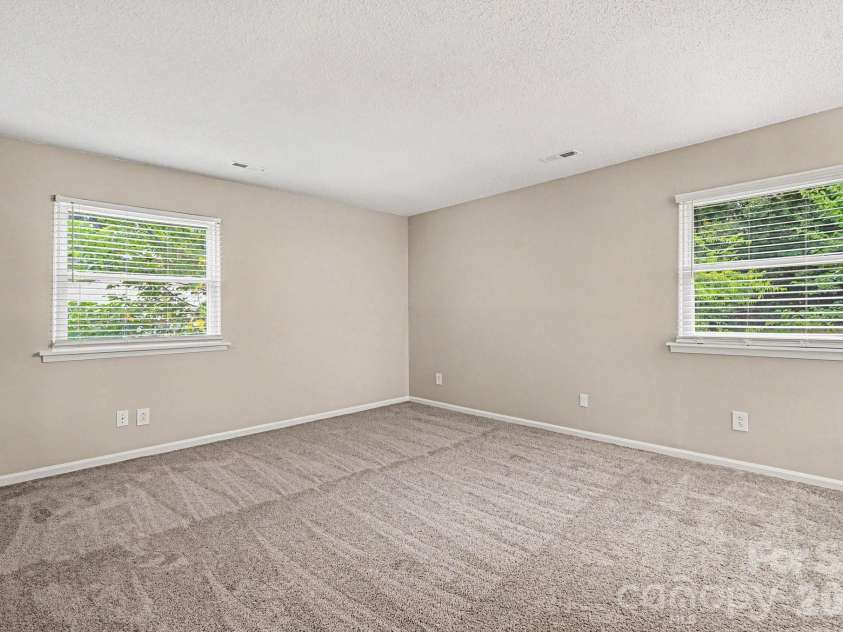 11613 Rimrock Canyon Drive, Charlotte, NC 28226.  MLS# CAR4393969, YatesRealty ID 37009. 