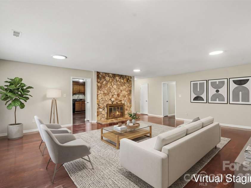 11613 Rimrock Canyon Drive, Charlotte, NC 28226.  MLS# CAR4393969, YatesRealty ID 37009. Virtually staged