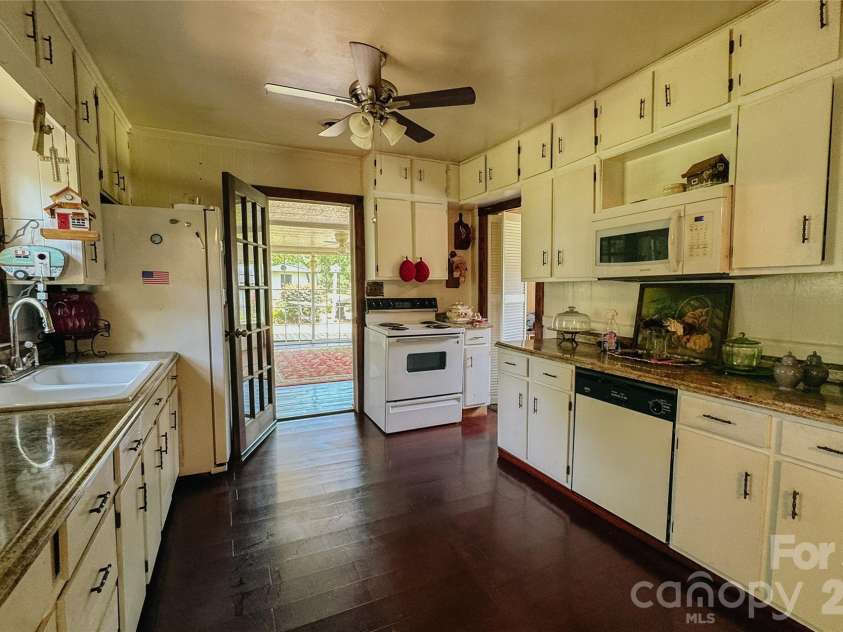 401 Gold Branch Road, Richfield, NC 28137.  MLS# CAR4389226, YatesRealty ID 37010. 