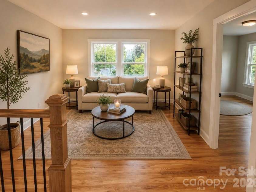 48 Middlemont Avenue, Asheville, NC 28806.  MLS# CAR4403583, YatesRealty ID 37011. 