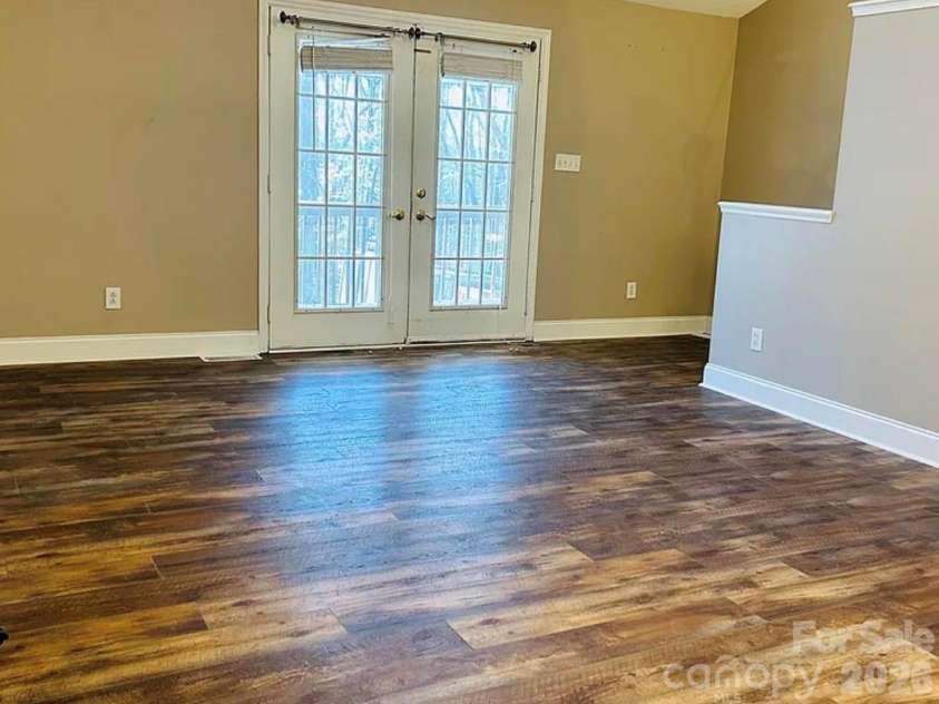 9126 Providence Road, Waxhaw, NC 28173.  MLS# CAR4402899, YatesRealty ID 37012. 