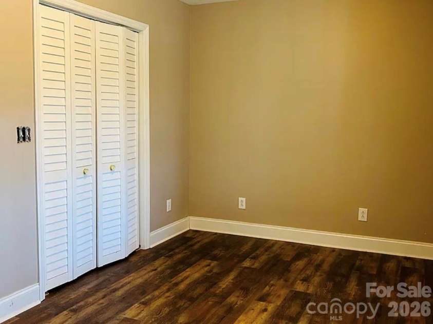 9126 Providence Road, Waxhaw, NC 28173.  MLS# CAR4402899, YatesRealty ID 37012. 
