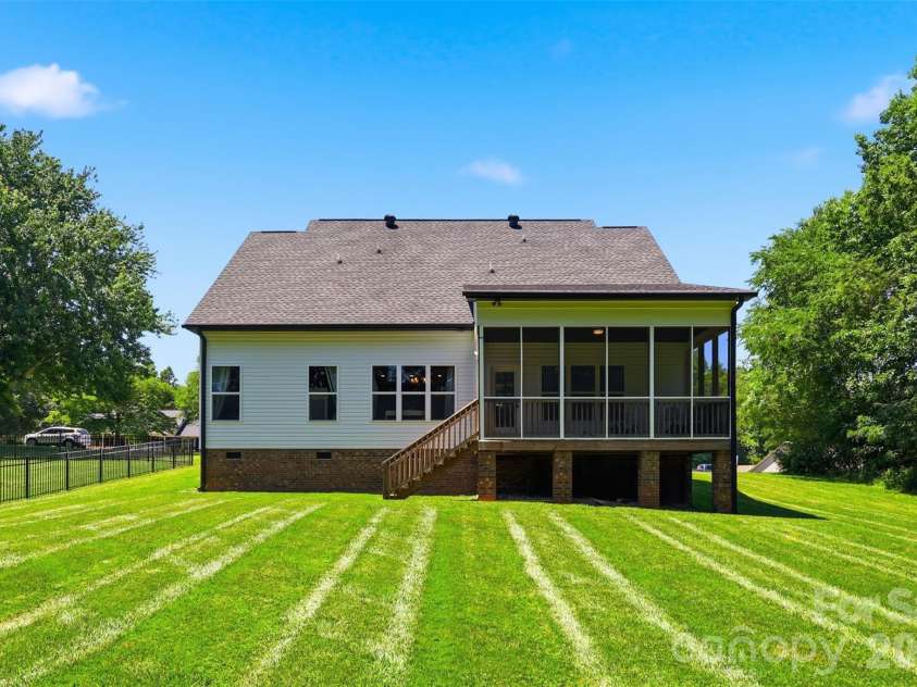 1298 Cole Avenue, Rock Hill, SC 29732.  MLS# CAR4389777, YatesRealty ID 37013. Sprawling backyard with beautiful lawn