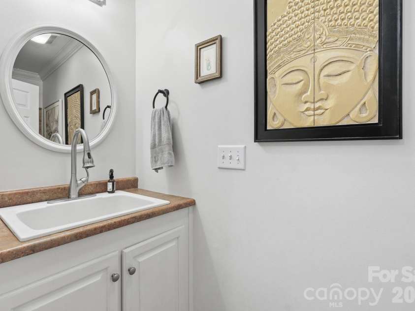 2 Coneflower Court, Black Mountain, NC 28711.  MLS# CAR4400638, YatesRealty ID 37014. 