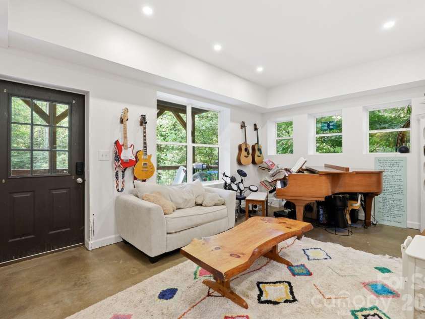 2 Coneflower Court, Black Mountain, NC 28711.  MLS# CAR4400638, YatesRealty ID 37014. 