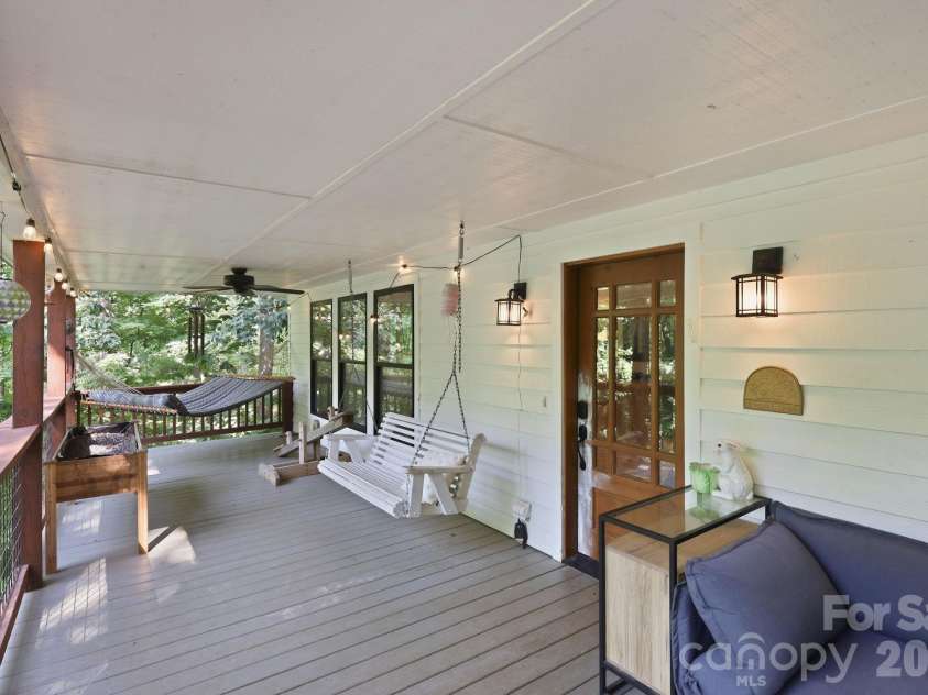2 Coneflower Court, Black Mountain, NC 28711.  MLS# CAR4400638, YatesRealty ID 37014. 