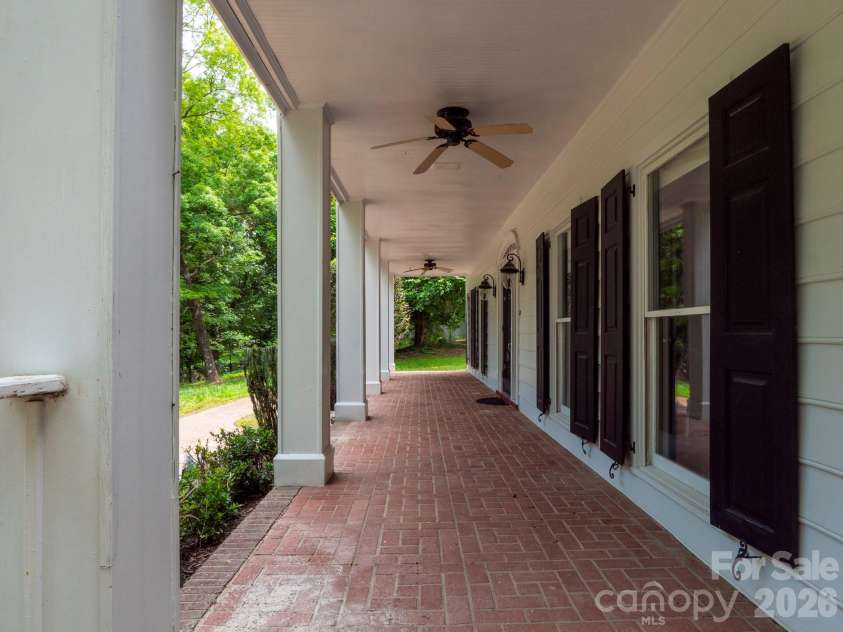 9124 Providence Road, Waxhaw, NC 28173.  MLS# CAR4402587, YatesRealty ID 37015. 