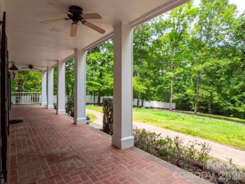9124 Providence Road, Waxhaw, NC 28173.  MLS# CAR4402587, YatesRealty ID 37015. 