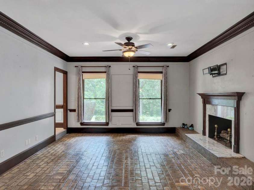 9124 Providence Road, Waxhaw, NC 28173.  MLS# CAR4402587, YatesRealty ID 37015. 