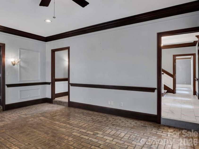 9124 Providence Road, Waxhaw, NC 28173.  MLS# CAR4402587, YatesRealty ID 37015. 