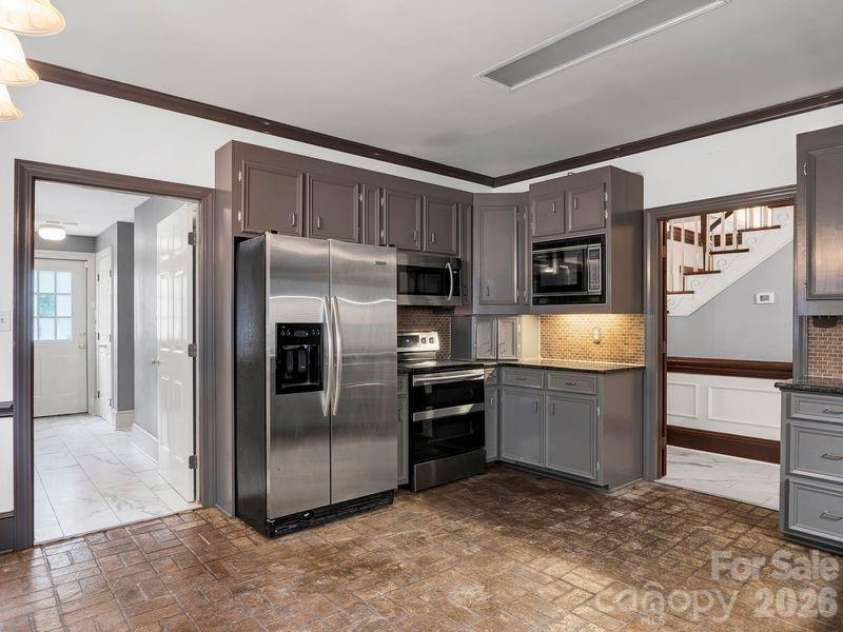 9124 Providence Road, Waxhaw, NC 28173.  MLS# CAR4402587, YatesRealty ID 37015. 