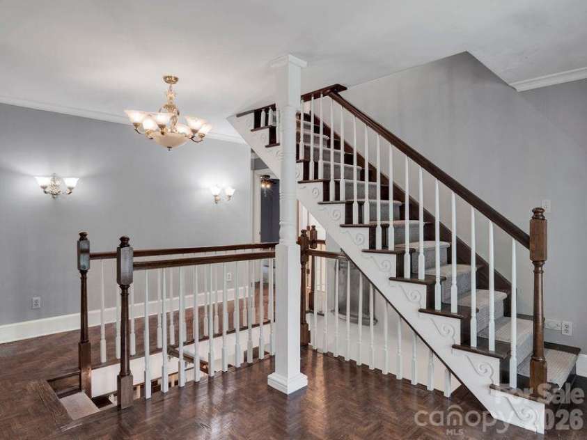 9124 Providence Road, Waxhaw, NC 28173.  MLS# CAR4402587, YatesRealty ID 37015. 