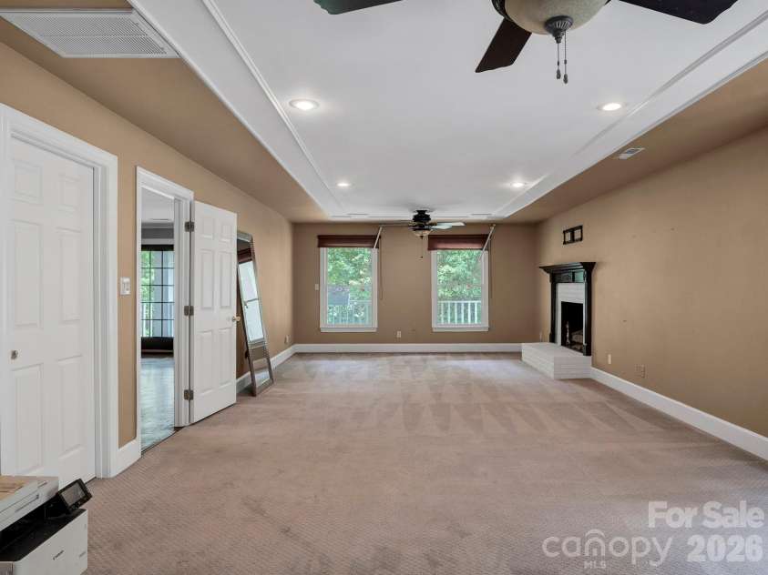 9124 Providence Road, Waxhaw, NC 28173.  MLS# CAR4402587, YatesRealty ID 37015. 