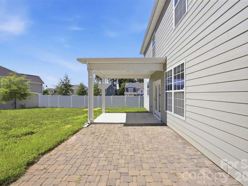 1410 Emma Lane, Lake Wylie, SC 29710.  MLS# CAR4399849, YatesRealty ID 37016. 
