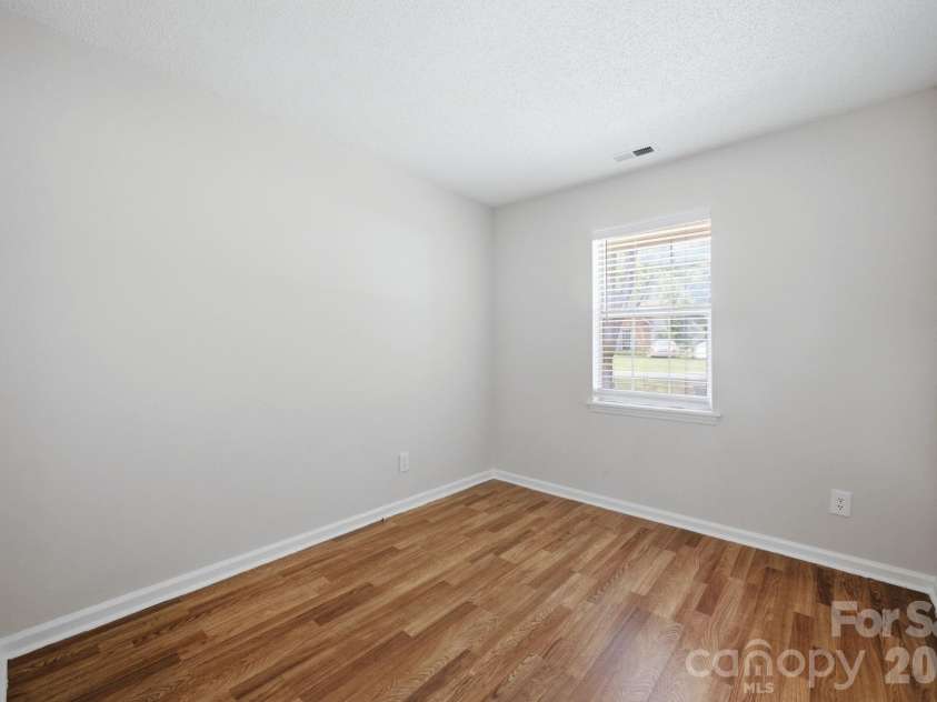 8313 Houndstooth Drive, Charlotte, NC 28227.  MLS# CAR4401386, YatesRealty ID 37018. Bedroom