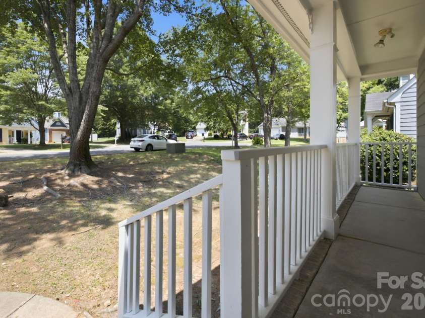 8313 Houndstooth Drive, Charlotte, NC 28227.  MLS# CAR4401386, YatesRealty ID 37018. Front Porch View