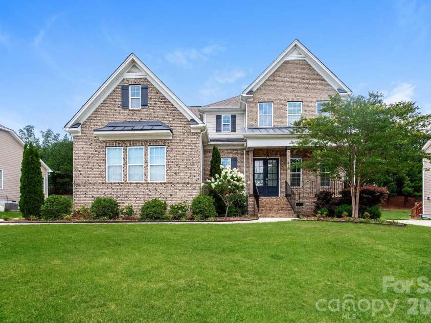 205 Centurion Lane, Mount Holly, NC 28120.  MLS# CAR4404151, YatesRealty ID 37019. 