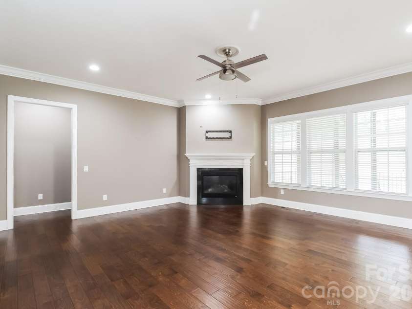 205 Centurion Lane, Mount Holly, NC 28120.  MLS# CAR4404151, YatesRealty ID 37019. 
