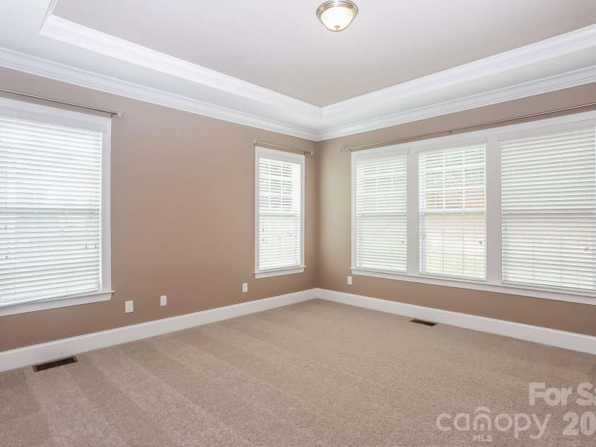 205 Centurion Lane, Mount Holly, NC 28120.  MLS# CAR4404151, YatesRealty ID 37019. 
