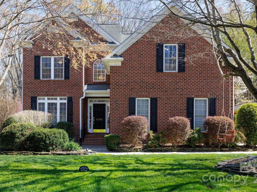 4232 Belle Meade Circle, Belmont, NC 28012.  MLS# CAR4238225, YatesRealty ID 3702. HOME!