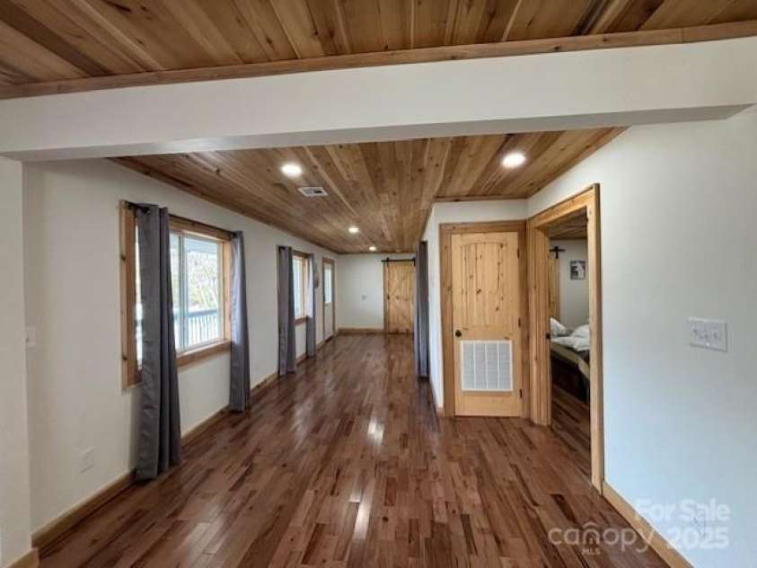 43 Flaming Arrow Drive, Whittier, NC 28789.  MLS# CAR4237386, YatesRealty ID 3702. 