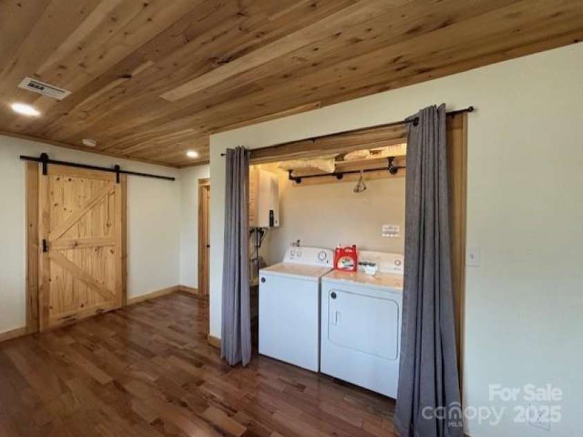 43 Flaming Arrow Drive, Whittier, NC 28789.  MLS# CAR4237386, YatesRealty ID 3702. 